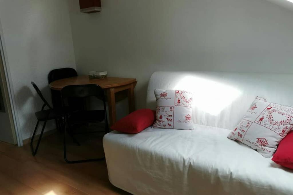 Petit Studio Mansarde 18 M2 Avec Navette Gratuit Aux Pistes De Ski Gresse en Vercors Bagian luar foto