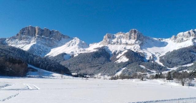 Petit Studio Mansarde 18 M2 Avec Navette Gratuit Aux Pistes De Ski Gresse en Vercors Bagian luar foto